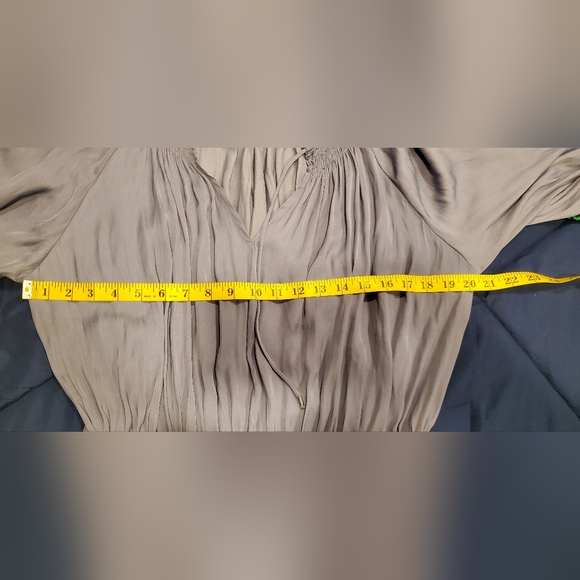 Current Air Elegant Gray Pleated Dress Size M. - Picture 9 of 12